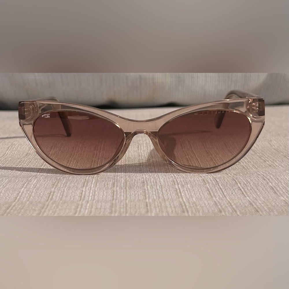 NWOT Le Specs ‘Bunny Hop’ Tan Cat-Eye Sunglasses